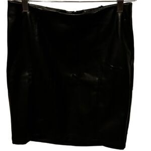 NEW Haute Monde Faux Leather Mini Skirt Women’s Size M